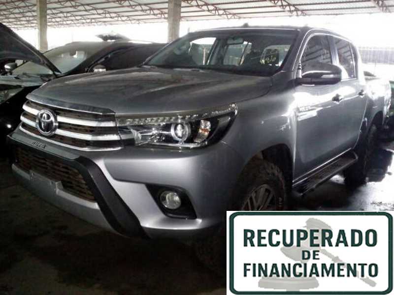 TOYOTA  HILUX