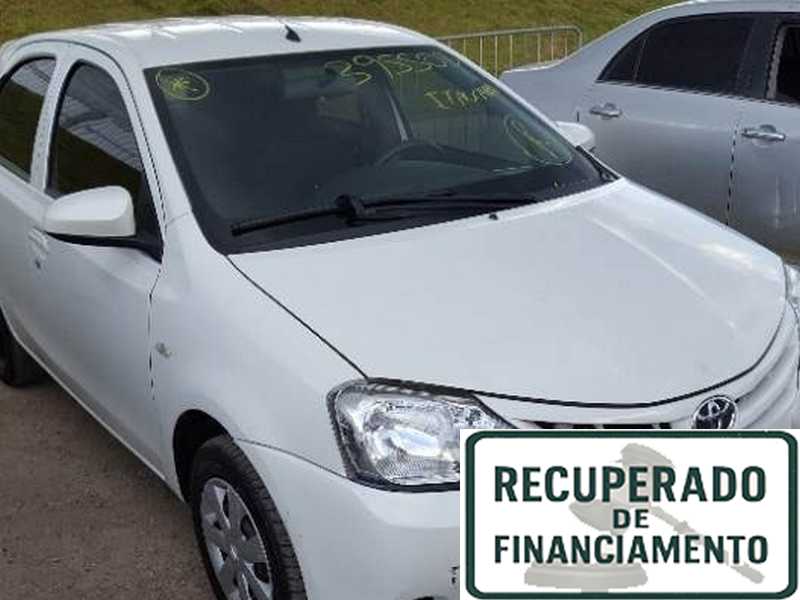 TOYOTA Etios X 1.3 2015