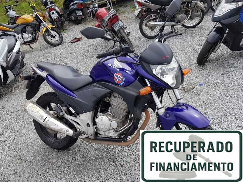 HONDA CB 300 2011